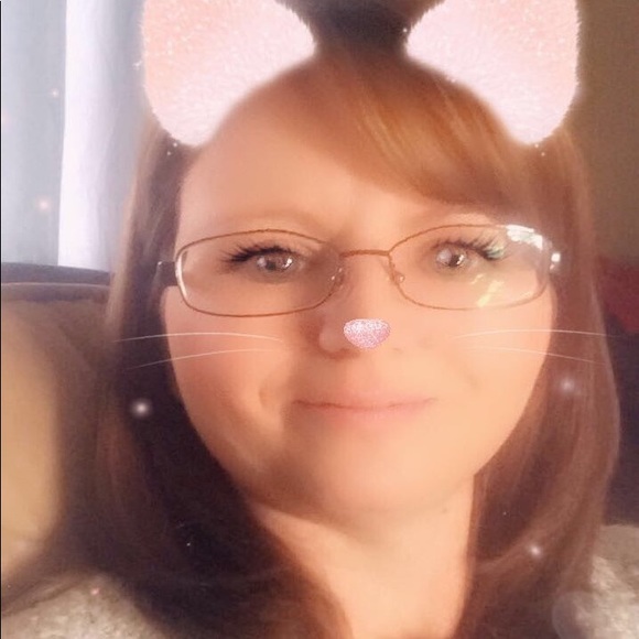 Meet your Posher, Tanya - Picture 1 of 1